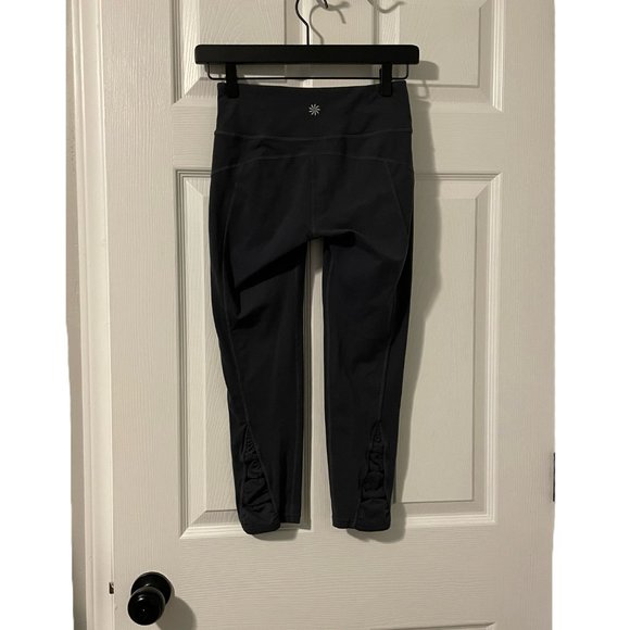 Women's Athleta Power X's and O's Black Capri Pants - size XS - Picture 8 of 12